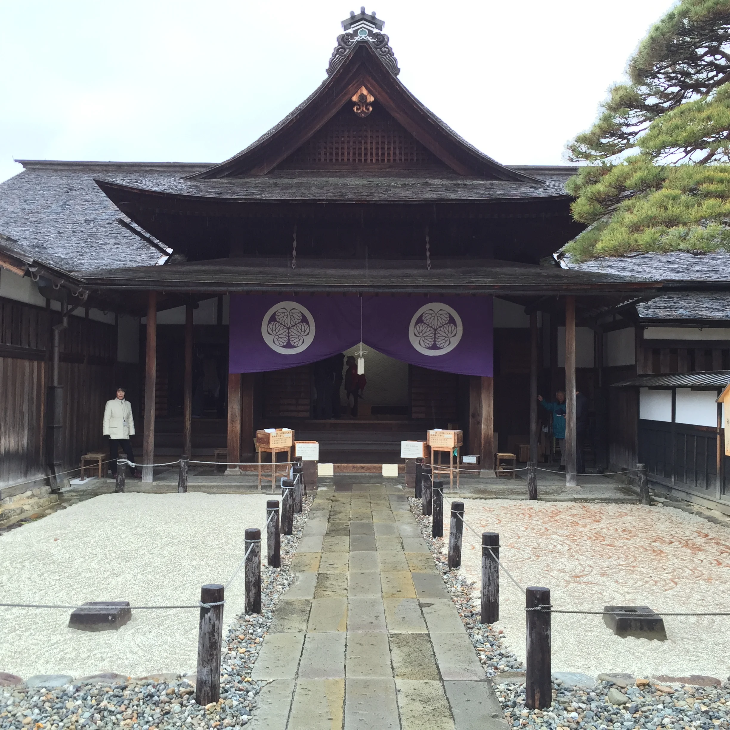 Такаяма Дзинъя Takayama Jinya