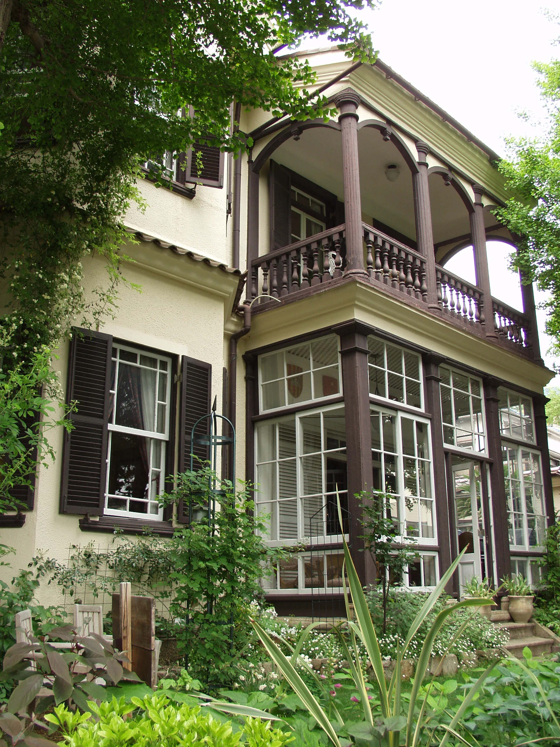 Английский дом England House