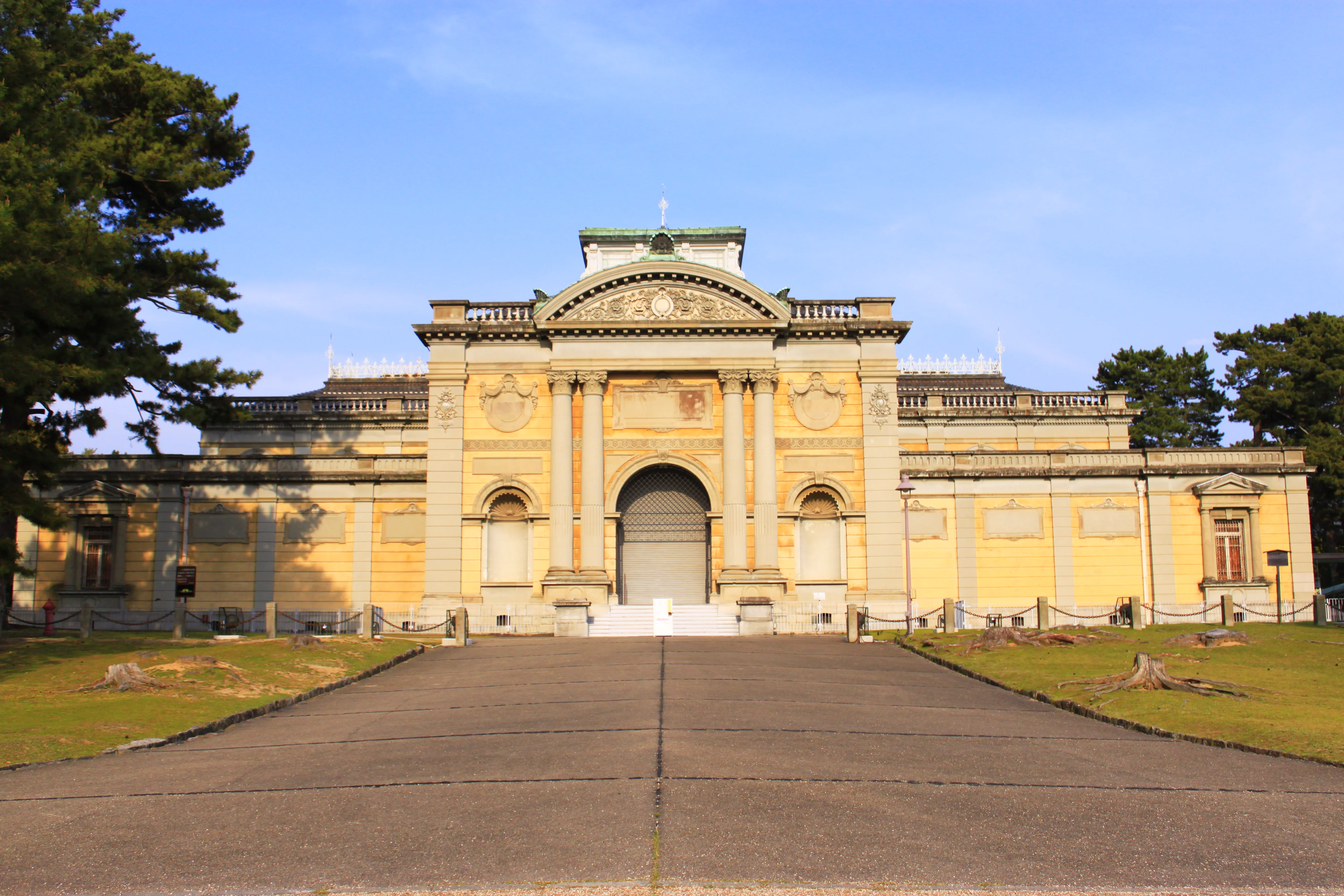 Национальный музей Нара Nara National Museum
