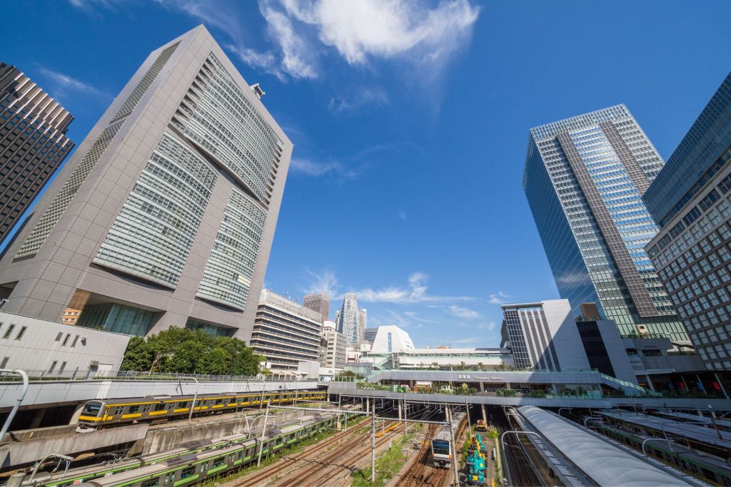 shinjuku station.jpg