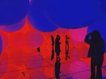 Билеты в музей цифрового искусства teamLab Planets (Токио, Тойосу)