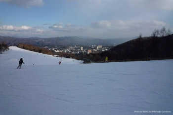 Горнолыжный курорт Кусацу (Kusatsu Ski Resort)